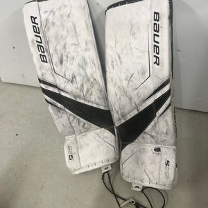 Intermediate Medium 2022 Bauer Goalie Leg Pads (Used)