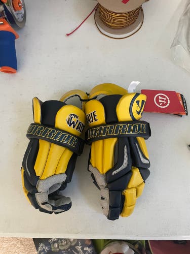 Warrior Burn Pro Lacrosse Gloves Large (New)