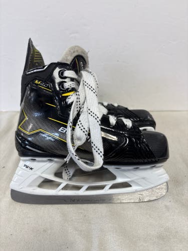 Bauer Supreme M40 Hockey Skates Regular Width 13.5 (Used)