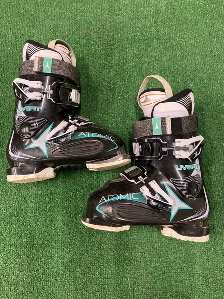Mondo 26 & 26.5 Women's Atomic Livefit 70 All Mountain Ski Boots Soft Flex (Used)