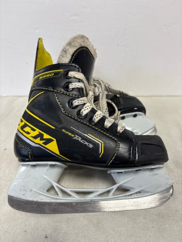 CCM Super Tacks 9350 Hockey Skates Regular Width 11 (Used)