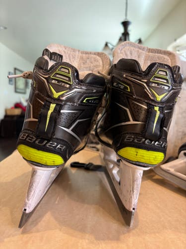2021 Bauer Elite Hockey Goalie Skates Regular Width Size 1 (Used)
