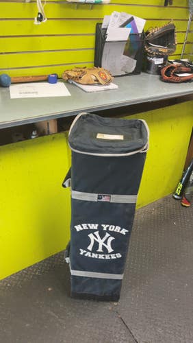 Used NEW YORK YANKEES BAT CASE BB/SB Team Bat Bag Navy Blue 11793-S000258256