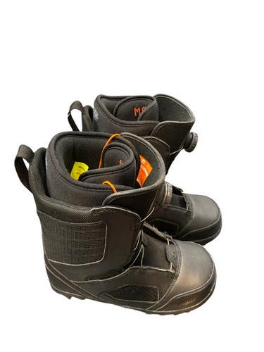 Used ThirtyTwo STW BOA Mens Snowboard Boots Black Senior 9.5 11883-S000147379
