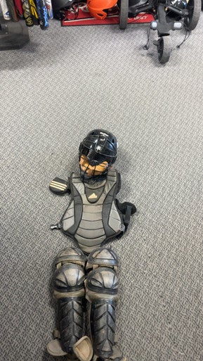 Used CATCHERS SET Catchers Helmet w/Mask Black XS/S 11793-S000258228