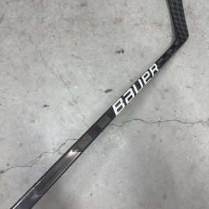87 Flex Custom P92M Senior Bauer Vapor Hyperlite Left Hand Hockey Stick Pro Stock NHL (New)
