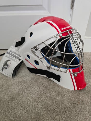 Large Senior Vaughn VM 2300 Goalie Mask (New)