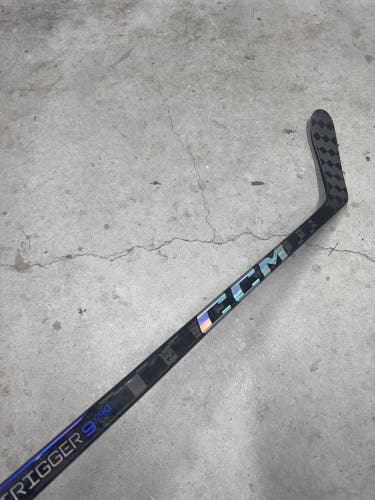 75 Flex P28 Senior CCM Trigger 9 Pro Left Hand Hockey Stick Pro Stock NHL (New)