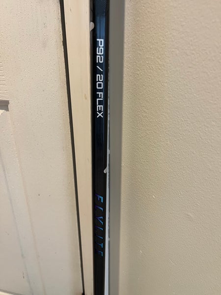 Youth Bauer Vapor FlyLite Left Hand Hockey Stick P92 Less Than 30 Flex (Used)