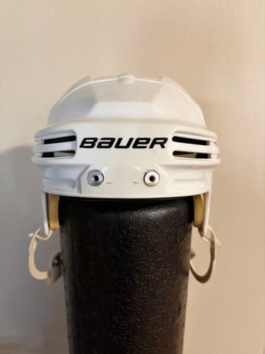 Medium Bauer 4500 Helmet (Used) White