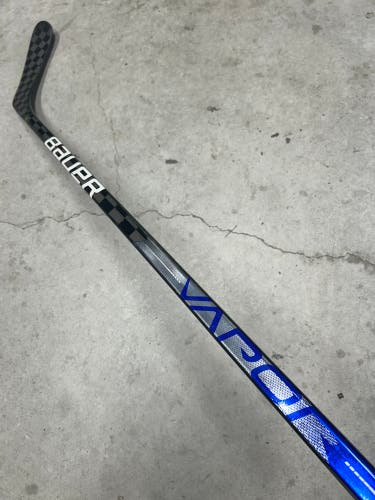 77 Flex Custom P92 Senior Bauer Vapor Hyperlite Right Hand Hockey Stick Pro Stock NHL (New)