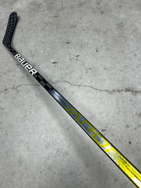 95 Flex Custom P92 Senior Bauer Vapor Hyperlite Right Hand Hockey Stick Pro Stock NHL (New)