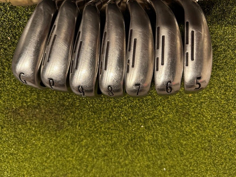 Wilson D9 5-GW Iron Set, Tensei Regualr Flex, RH