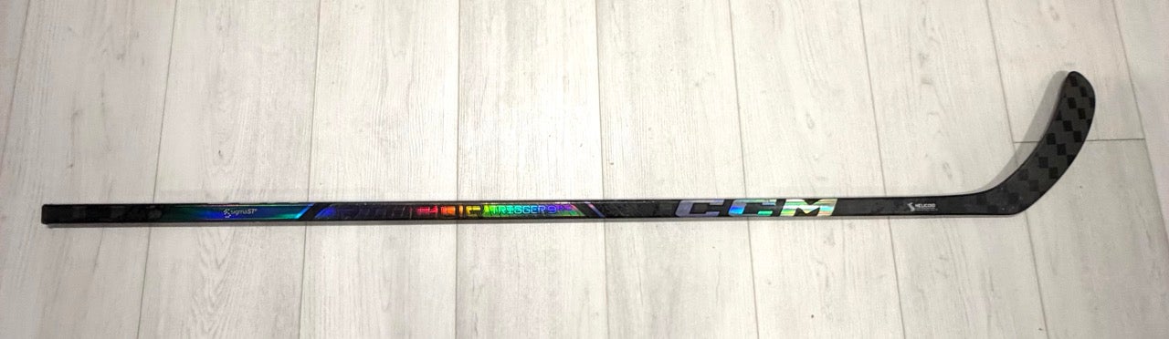 CCM RibCor Trigger 9 Pro RH P29 75 Flex Senior Right Handed Hockey Stick (Used) (2)
