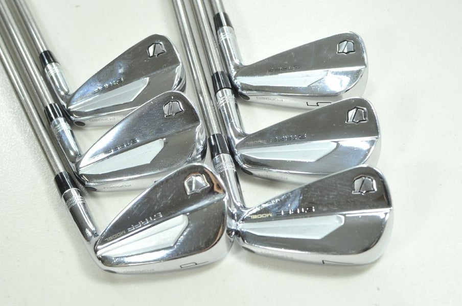 Wilson Staff Model Blade 2024 5-PW Iron Set RH SteelFiber Regular Flex # 205543