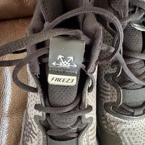 Black Men's Size M 3.5 (W 4.5) Adult New Balance MX99 Shoes (Used)