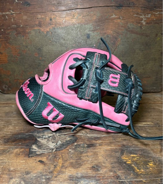 Wilson A2000 1786 11.5" Baseball Glove RHT