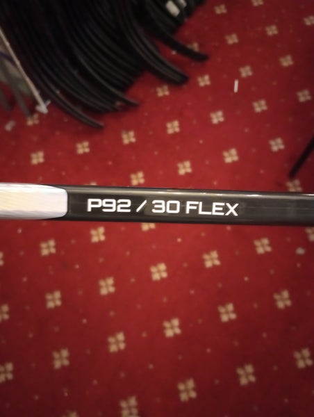 Junior Bauer Nexus Tracer Right Handed Hockey Stick P92 30 Flex (New)