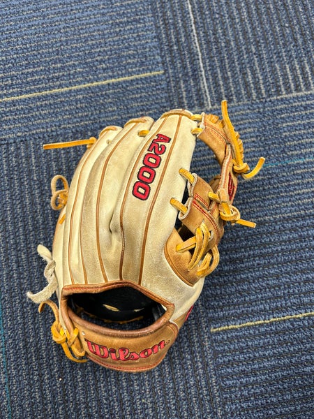 Wilson A2000 RH Infield Baseball Glove 11.5"