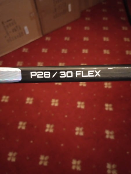 Junior Bauer Nexus Tracer Right Handed Hockey Stick P28 30 Flex (New)