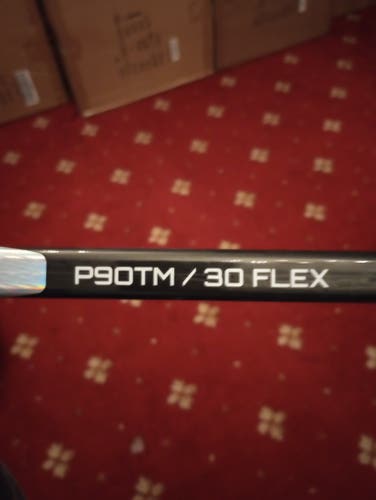 Junior Bauer Nexus Tracer Right Handed Hockey Stick P90TM 30 Flex (New)