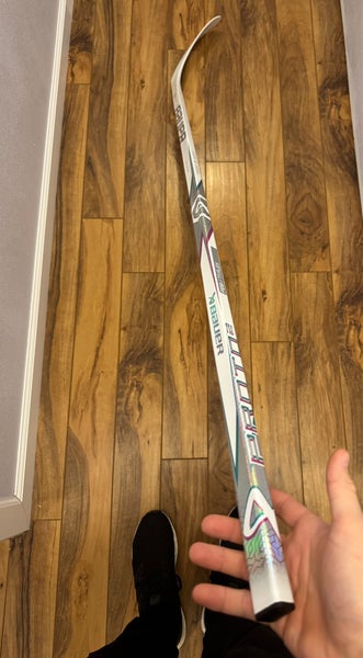 New Senior Bauer Proto2 Left Hand Hockey Stick P28 77 Flex (New)