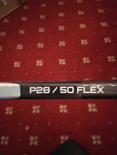 Junior Bauer Nexus Tracer Right Handed Hockey Stick P28 50 Flex (New)