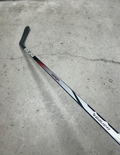 P92 87 Flex Senior Bauer Vapor Right Hand Hockey Stick Pro Stock NCAA (New)