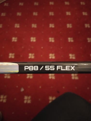 Intermediate Bauer Nexus Tracer Right Handed Hockey Stick P88 55 Flex (New)