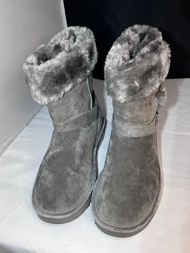 New Lamo women’s snow boots