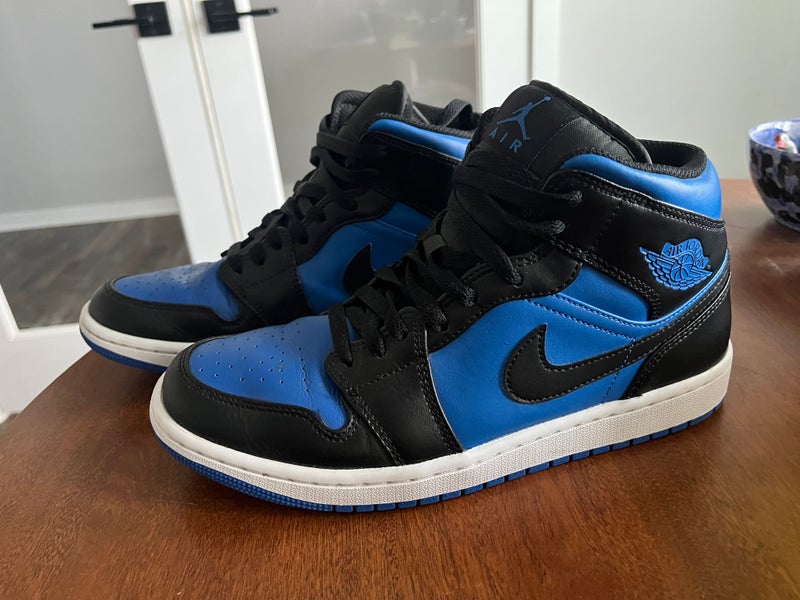 Men's Size M 8.5 (W 9.5) Air Jordan Shoes (Used)