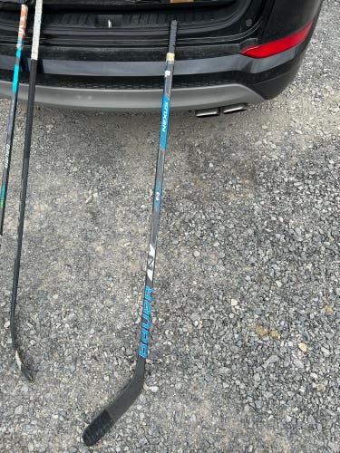 Senior Bauer Right Handed Hockey Stick P88 87 Flex (Used)