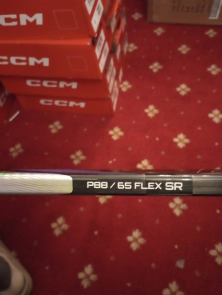 Senior Bauer Nexus Tracer Right Handed Hockey Stick P88 65 Flex Senior (New)