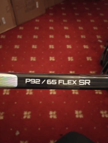 Senior Bauer Nexus Tracer Right Handed Hockey Stick P92 65 Flex Senior (New)