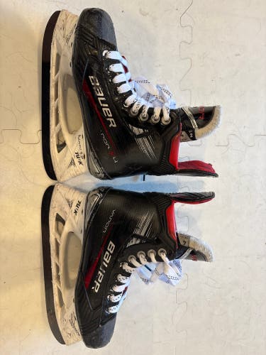 2023 Bauer Vapor X4 Hockey Skates Size 4 (Used)