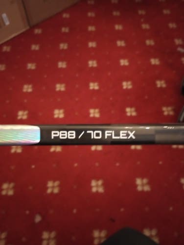 Senior Bauer Nexus Tracer Right Handed Hockey Stick P88 70 Flex (New)