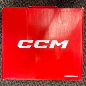 Intermediate CCM JetSpeed Vibe Hockey Skates Regular Width 6