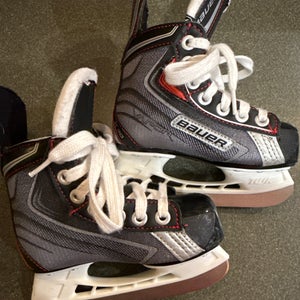 Bauer Vapor X30 Hockey Skates Regular Width 8 (Used)