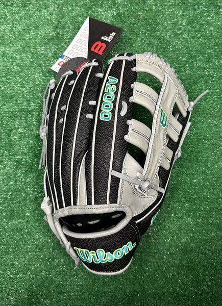 Wilson A2000 13" SP Softball Baseball Outfield Glove - Black Grey Right Handed