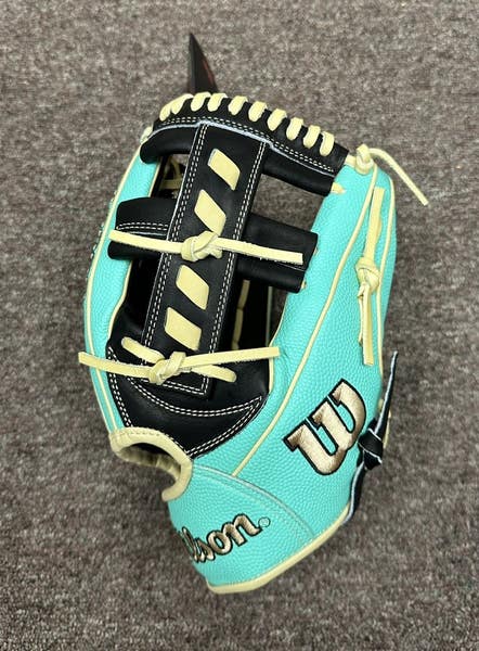 Wilson A2000 1716 11.5