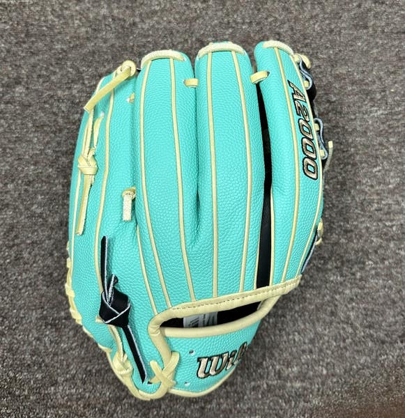 Wilson A2000 1716 11.5
