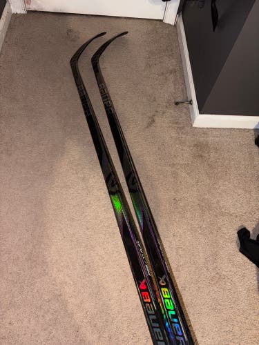 Senior Bauer Proto2 Left Hand Hockey Stick P28 77 Flex (New) 2 PACK