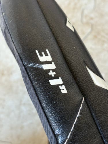 31" Warrior Ritual G4 Goalie Leg Pads (Used)