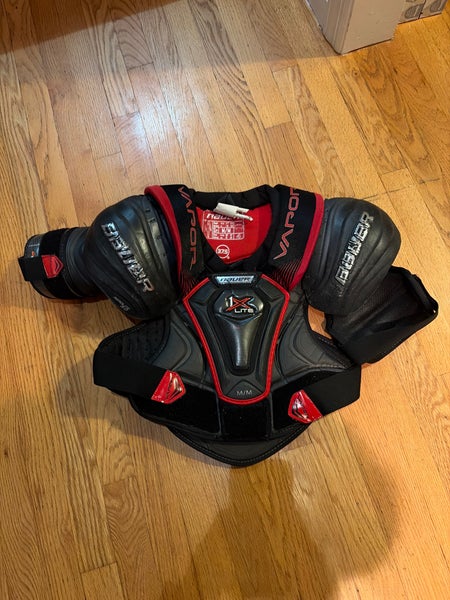 Medium Senior Bauer Vapor 1X Lite Shoulder Pads