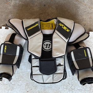 Large Warrior Ritual X3E Goalie Chest Protector (Used)