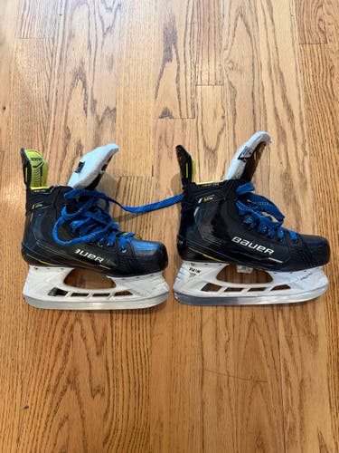 Bauer Supreme M4 Hockey Skates Regular Width Size 6 (Used)