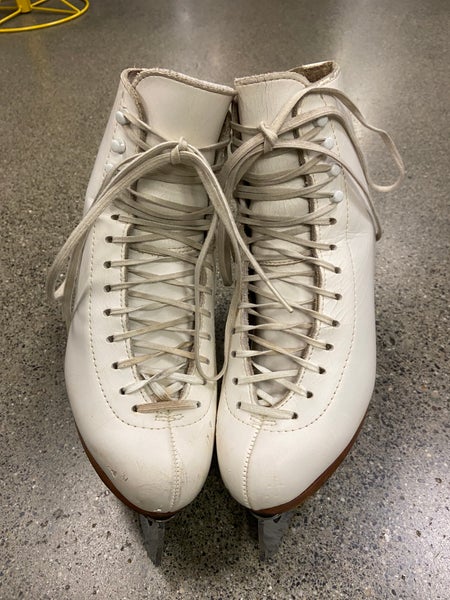 Jackson Ultima Figure Skates B Adult 6 (Used)