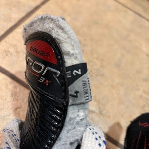Bauer Vapor 3X Hockey Skates Regular Width Size 4 Fit2(Used)