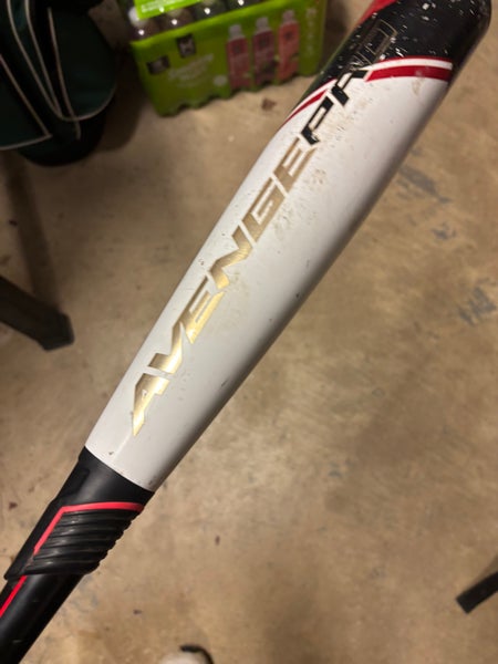 2022 AXE Avenge Pro Composite USSSA Certified Bat (-8) 22 oz 30" (Used)
