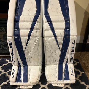 34" 2021 True L12.2 Goalie Leg Pads (Used)with toe ties(will be attached when shipped)